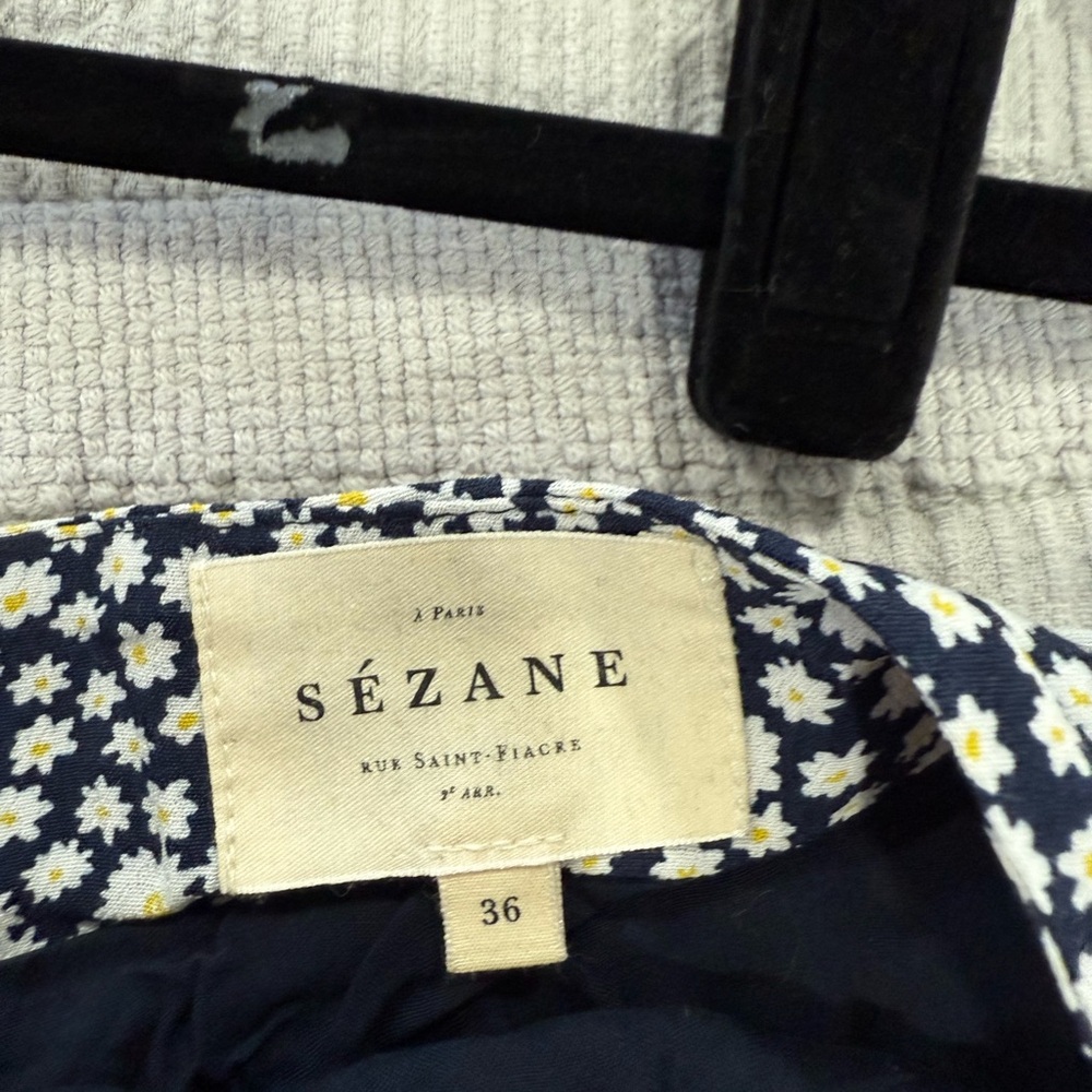 Sézane Floral Wrap Skort – Navy & White Daisies – Size 36 - Picture 4 of 7